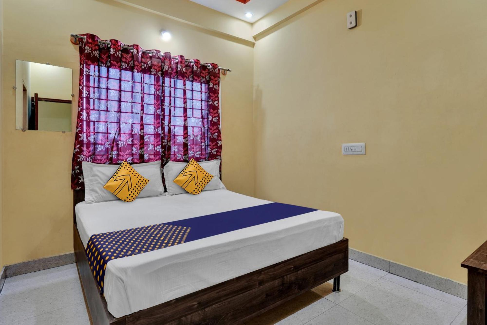 Hotel Spot On Anugraha Residency à Kumbalgod Extérieur photo